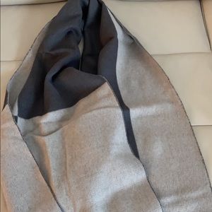 Club Monaco scarf